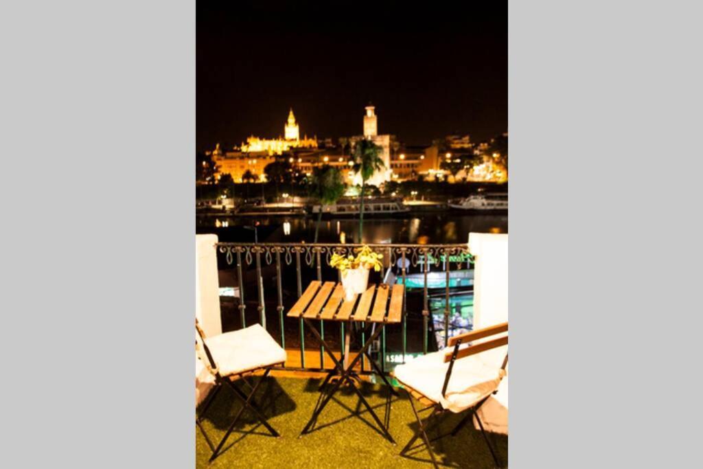 Atico Con Vistas A La Torre Del Oro Y Catedral * Séville