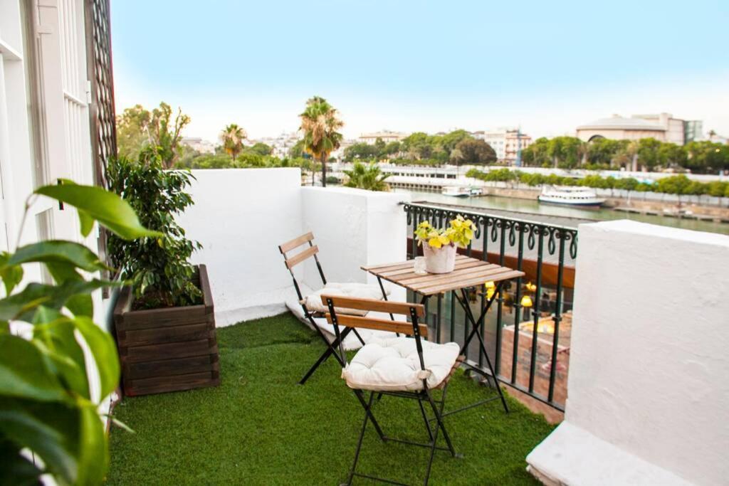 Appartement Atico Con Vistas A La Torre Del Oro Y Catedral Séville